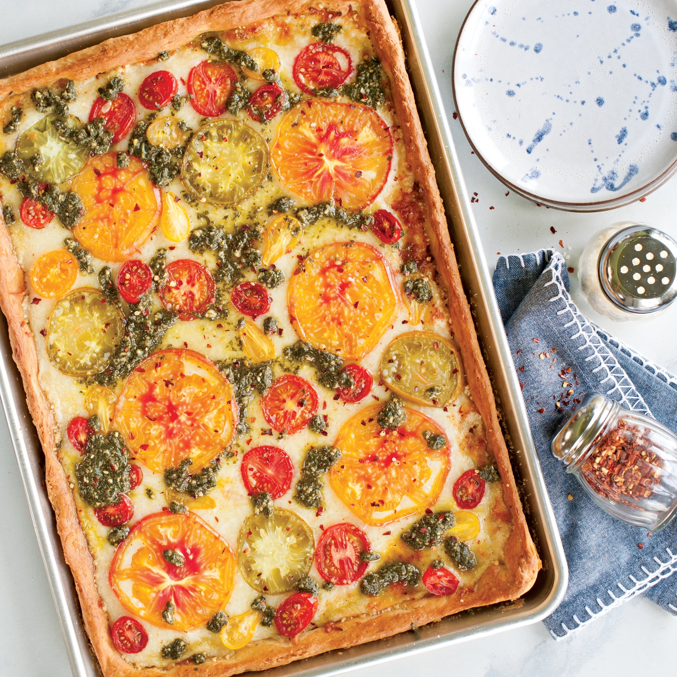 Nordic Ware Naturals Aluminum Quarter Sheet & Half Sheet Baking Pan Set, Silver - Image 4