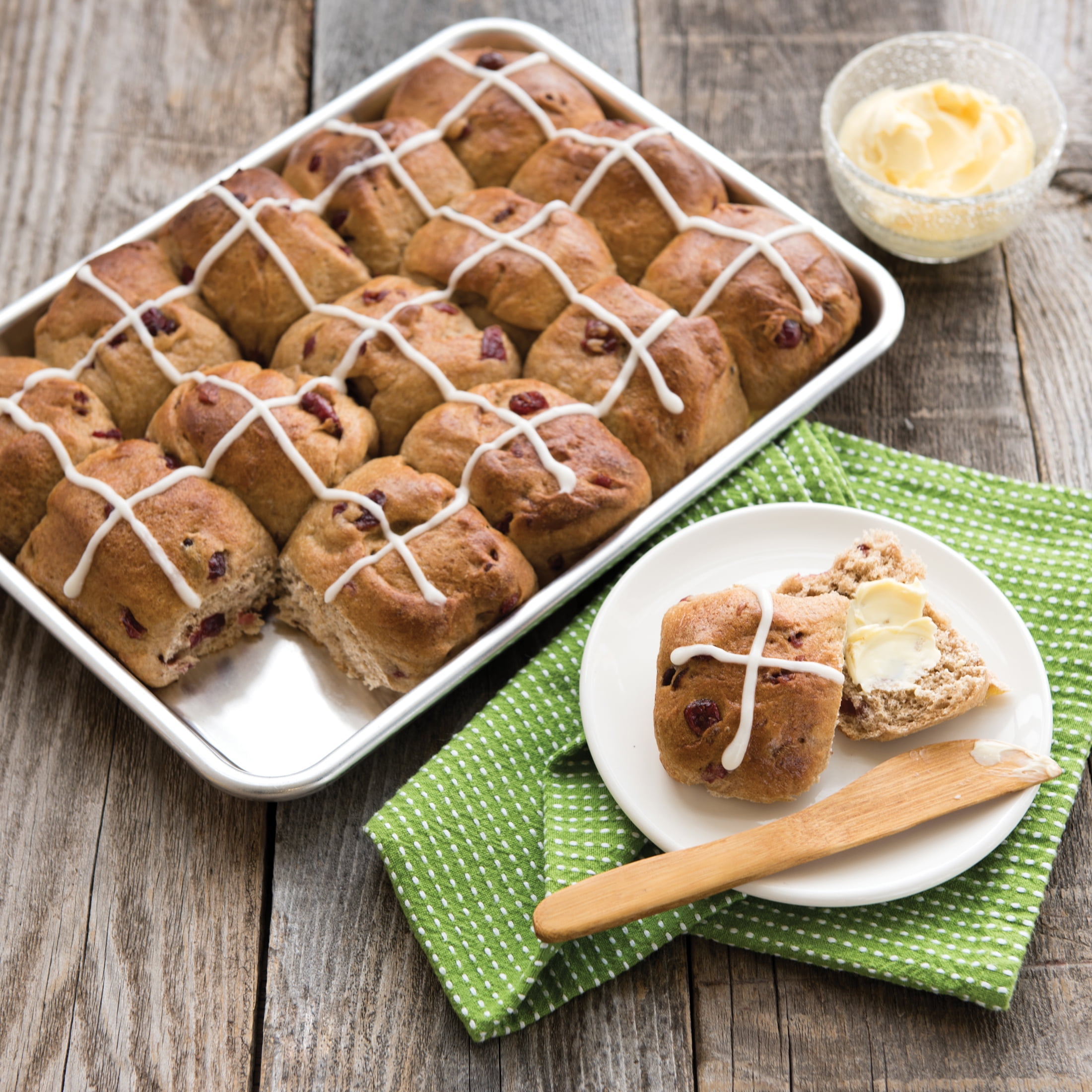 Nordic Ware Naturals Aluminum Quarter Sheet & Half Sheet Baking Pan Set, Silver - Image 5