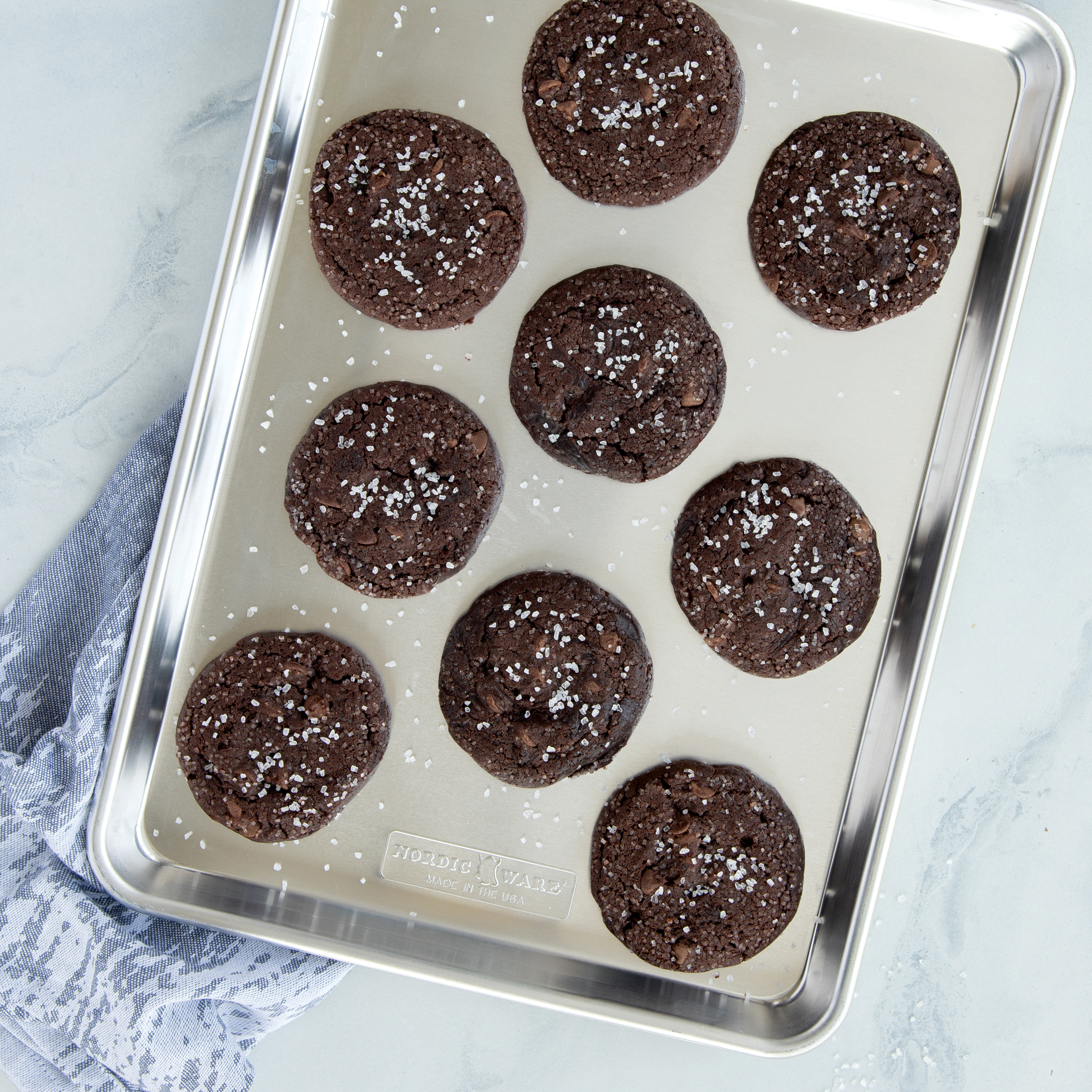 Nordic Ware Naturals Aluminum Quarter Sheet & Half Sheet Baking Pan Set, Silver - Image 6